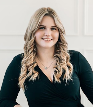 Samantha  Blake Photo